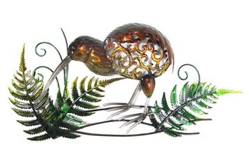 Picture of Kiwi single with ferns