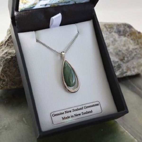 Picture of Greenstone silver pendant