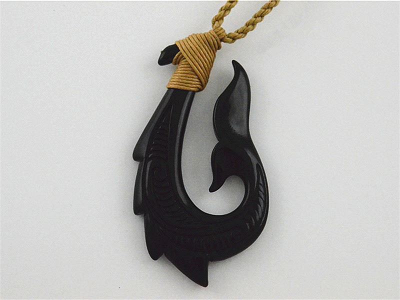 Blk fish hook/whale tail bone