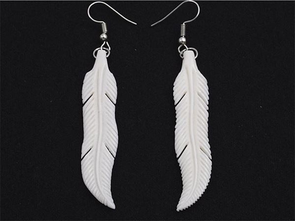 Picture of Feather bone carving earrings