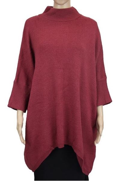 Picture of Plum curved hem top