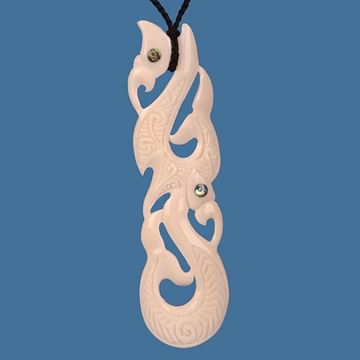 Picture of XL bone manaia pendant