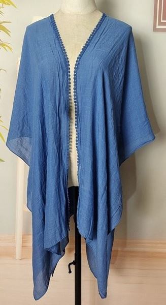 Picture of Ocean leaves lace cape
