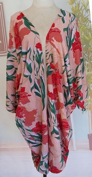 Picture of Long shrug cape red floral