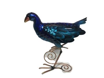 Picture of Pukeko crouching small metal