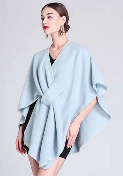 Picture of Cape pull through baby blue