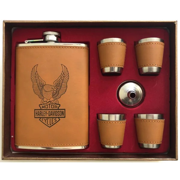 Picture of Harley davidson hip flask set